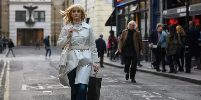 What is Thomasin McKenzie Fashion Style Really?