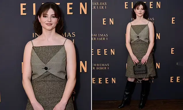 Thomasin McKenzie Street Style: Casual Outfits That Define Cool