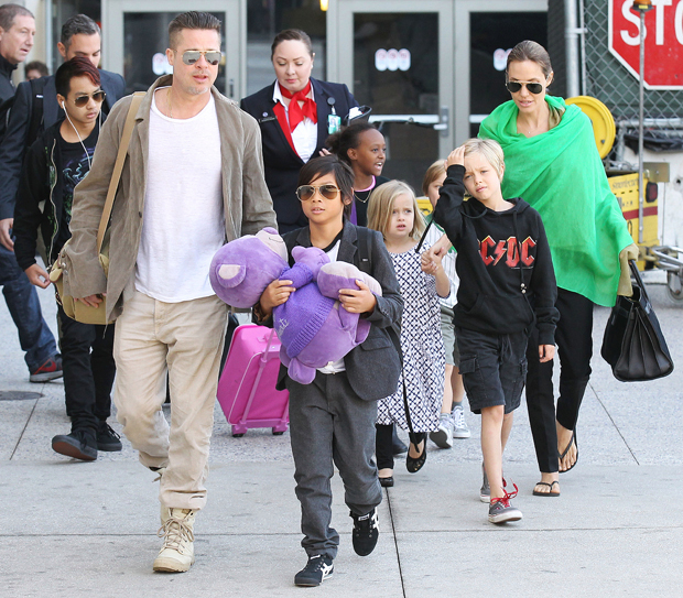 Brad Pitt & Angelina Jolie with their kids
