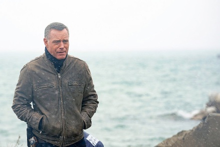 CHICAGO P.D. -- "The Right Thing" Episode 815 -- Pictured: Jason Beghe as Hank Voight -- (Photo by: Lori Allen/NBC)